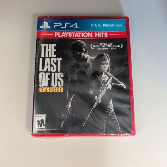Sony Other - Sony PS4 The Last of Us Remastered - Red and Blue Edition